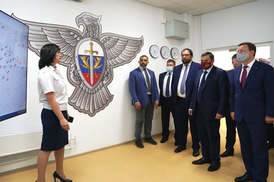 Центр открылся пару дней назад, но здесь уже кипит работа. Фото - правительство Самарской области