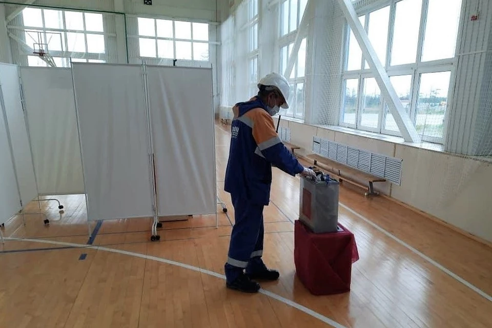 На Сахалине досрочно голосуют нефтяники на удаленных объектах. Источник: избирательная комиссия Сахалинской области