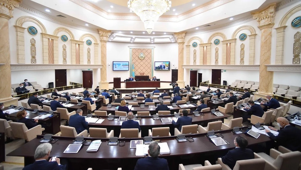 Сенат освободил от должности Талгата Жакана. Фото: senate.parlam.kz