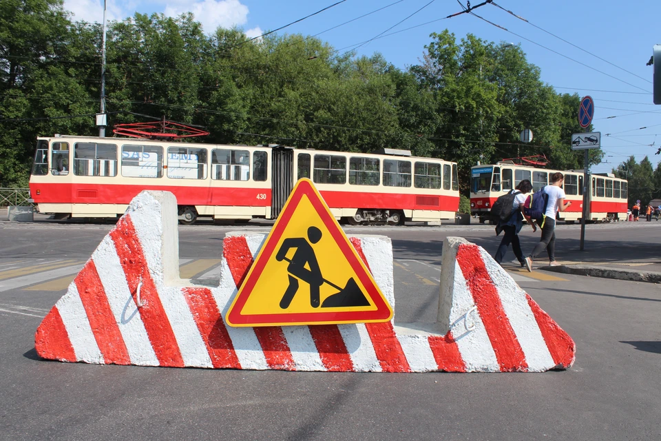 В этом году подрядчики занимаются ремонтом 30 дорог, 14 из которых переходят на следующий год.
