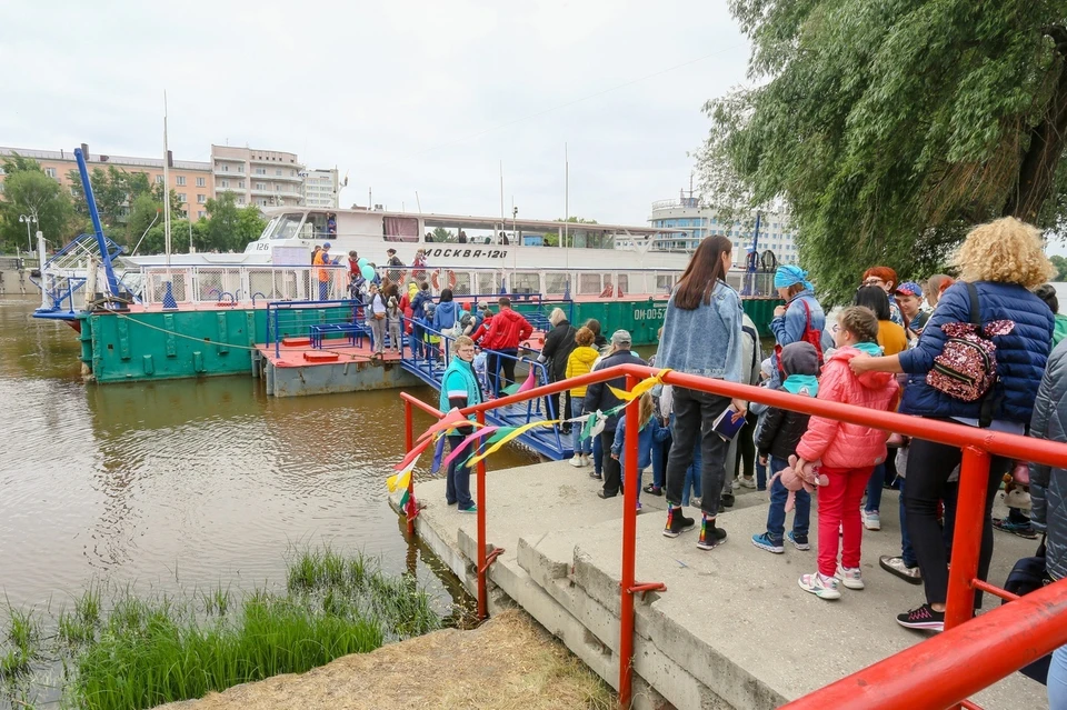 В Омске перестали ходить прогулочные теплоходы. Фото: vk.com/omskteplohod