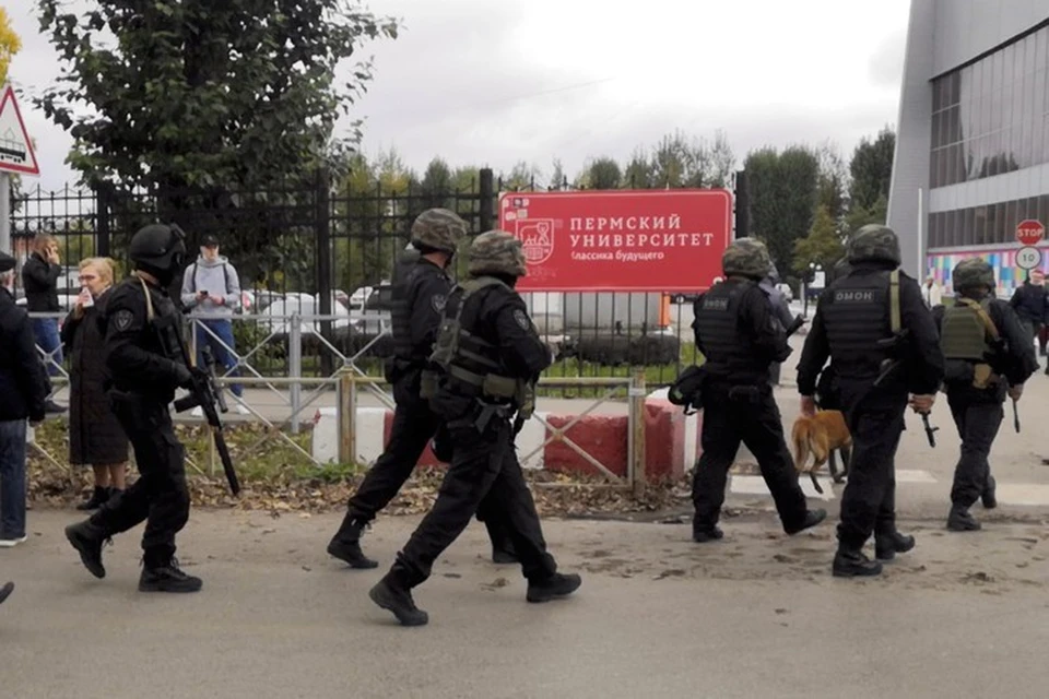 20 сентября студент Пермского госуниверситета проник на территорию кампуса вуза с оружием в руках и открыл стрельбу по людям