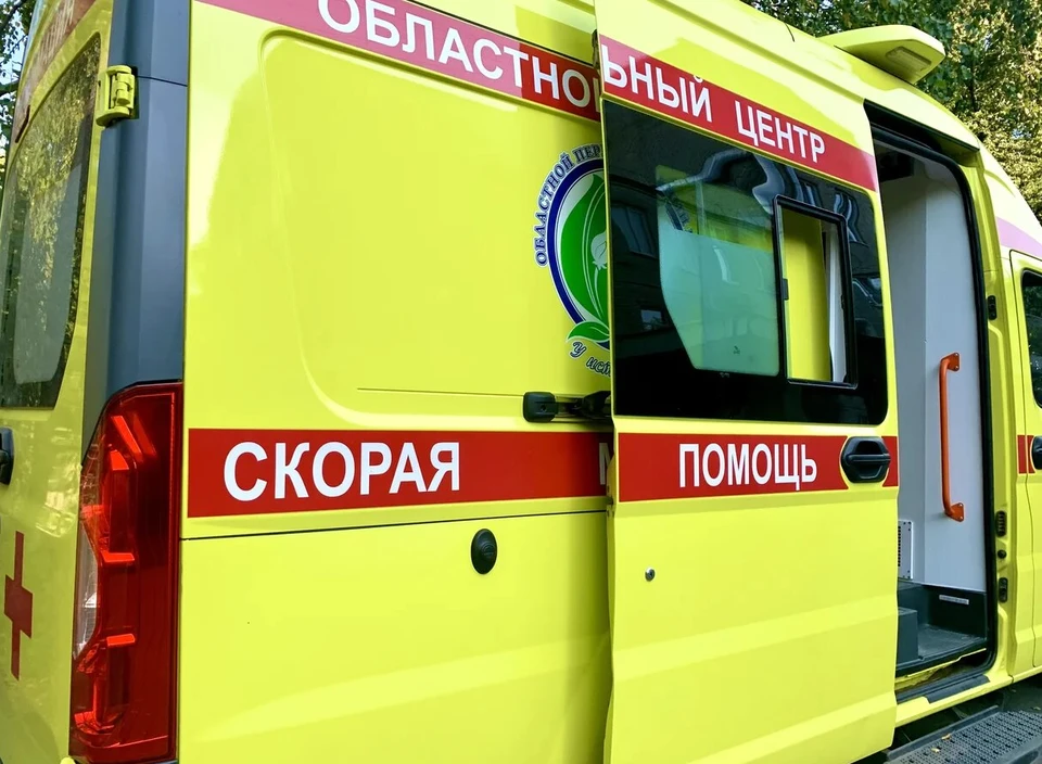 Полиция устанавливает личность водителя и просит очевидцев данного ДТП просят звонить в Госавтоинспекцию по телефонам: 794-714, 66-44-22, 66-44-24.