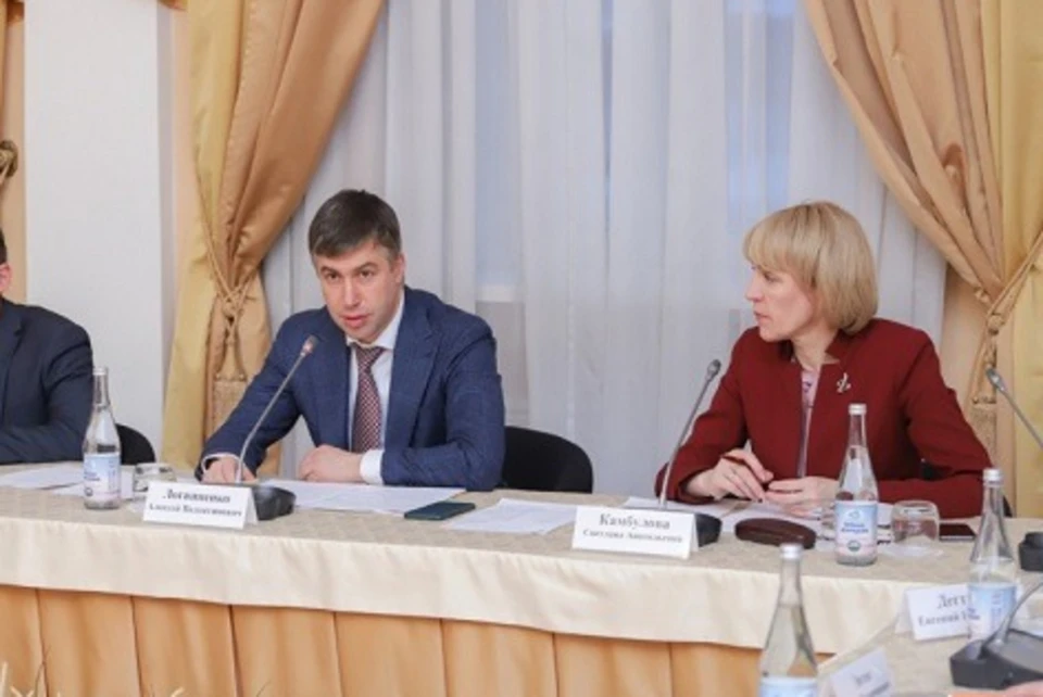 Алексей Логвиненко потребовал сносить НТО за три дня. Фото: администрация Ростова