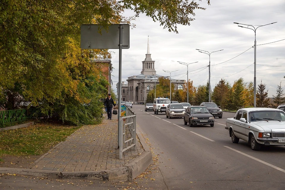В Красноярске 7 октября ожидается ветер до 18 метров в секунду