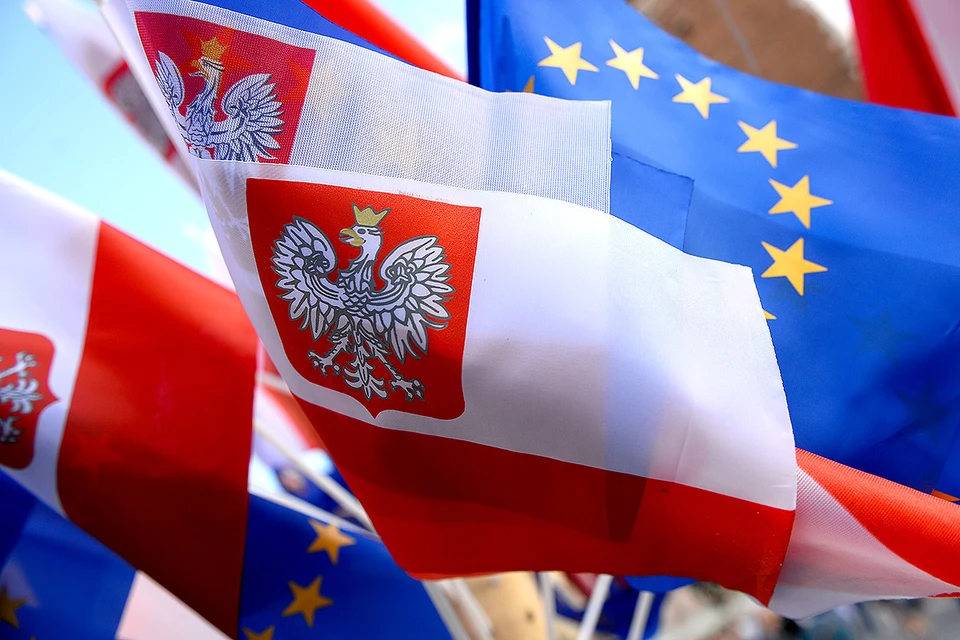 Конституционный суд Польши подтвердил, что нормы конституции страны имеют приоритет над законодательством ЕС.