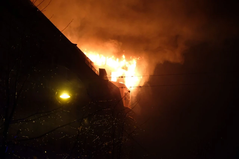 Пожар в жилом доме на Карповке в Санкт-Петербурге