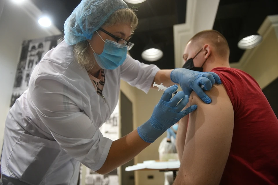 В Ростовской области расширили перечень категорий граждан, для которых вакцинация обязательна.
