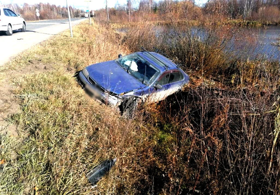 Одна машина не уступила дорогу другой - авария. Фото: сайт УМВД России по Томской области