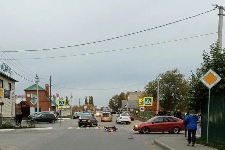 В Липецкой области 14-летний подросток на мопеде попал в ДТП