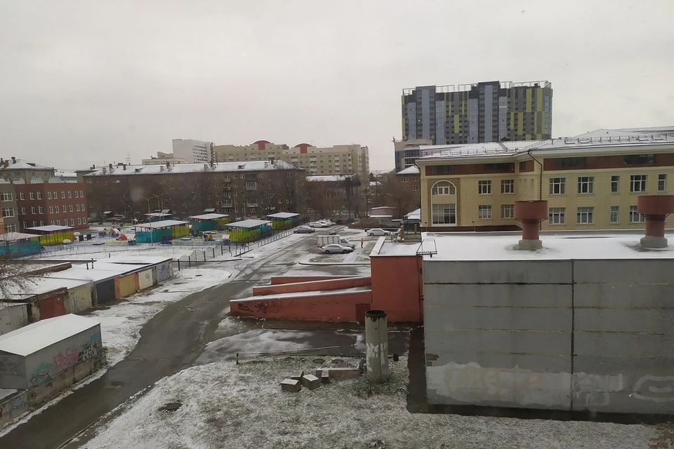 Пошла новосибирск. Первый снег в Новосибирске 2021. Первый снег в Новосибирске. Сугробы в Новосибирске. Новосибирск в октябре.