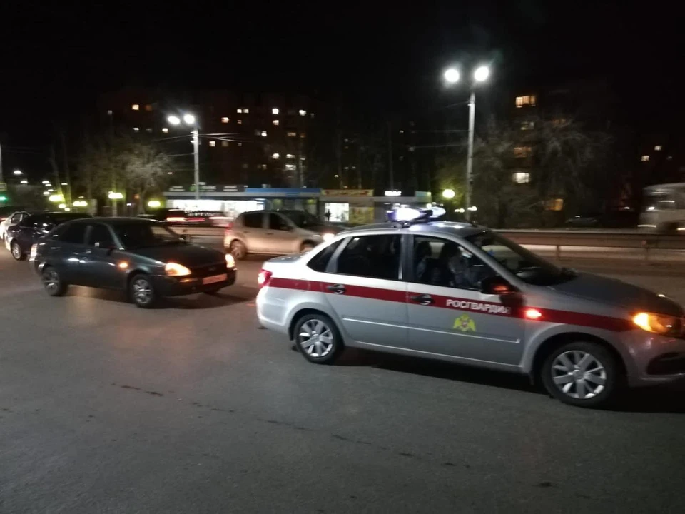 Сотрудники вневедомственной охраны остановили машину. При разговоре с водителем росгвардейцы почувствовали исходивший от него резкий запах алкоголя.