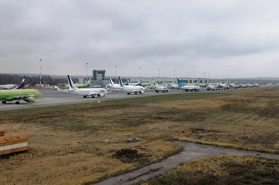 В нижегородском аэропорту собралась очередь из тридцати самолетов. ФОТО: Типичный Нижний Новгород.