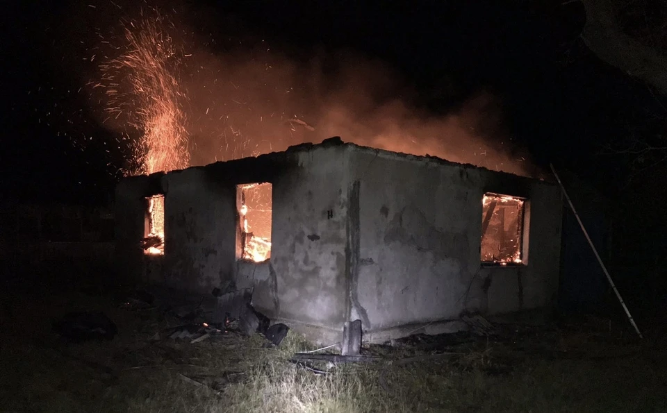 В Починковском районе 55-летний мужчина погиб в пожаре в частном доме. Фото: пресс-служба ГУ МЧС по Смоленской области.