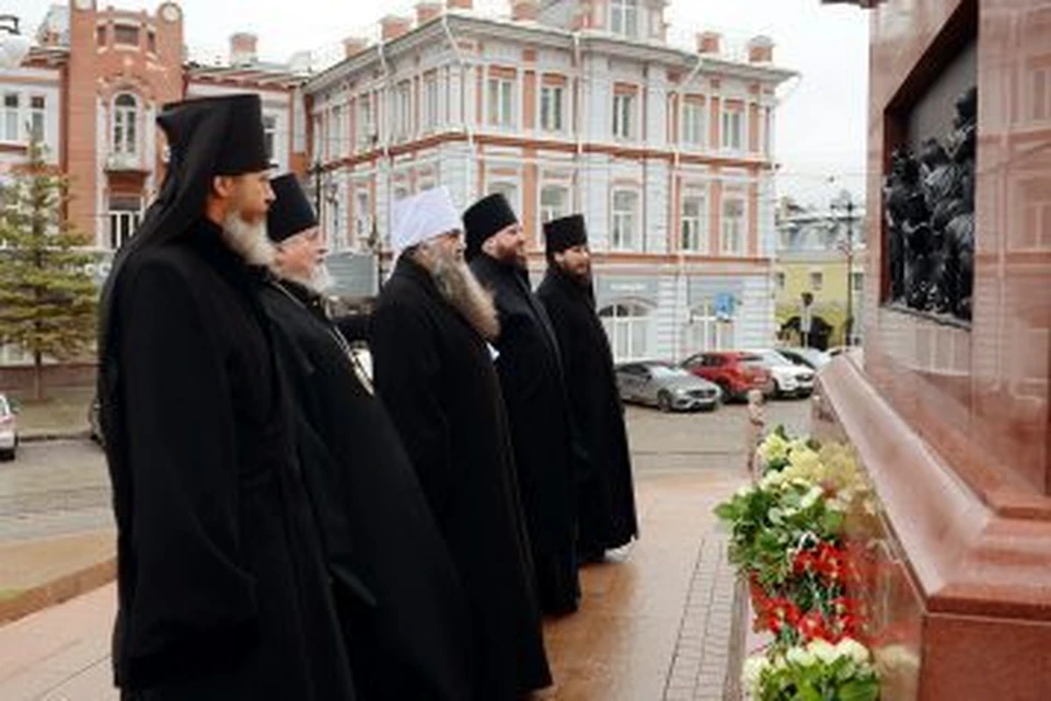 Память Минина и Пожарского почтили в Нижнем Новгороде 4 ноября. ФОТО: Нижегородская митрополия