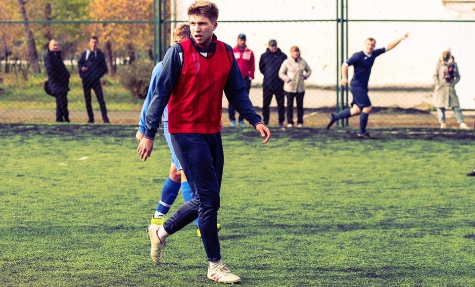 Омский футболист Егор Дробыш получил удар ножом в сердце.
