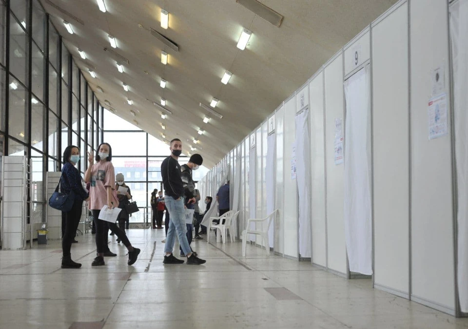 В «Юности» за день от гриппа привились 37 человек