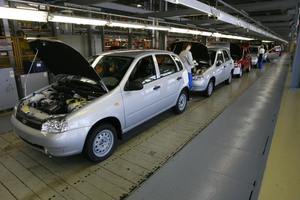 Компания «АвтоВАЗ» полностью приостановила производство из-за отсутствия электронных компонентов