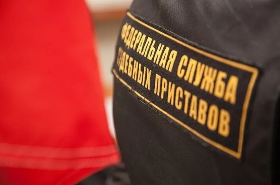 В Перми 40-летний мужчина, чтобы выехать за границу заплатил 960 тысяч рублей, которые был должен своему сыну.