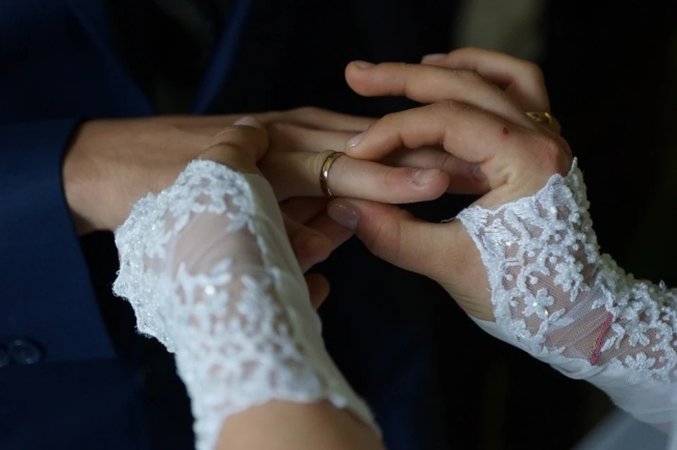 В Новосибирской области за 2021 год вышли замуж 69 несовершеннолетних невест.
