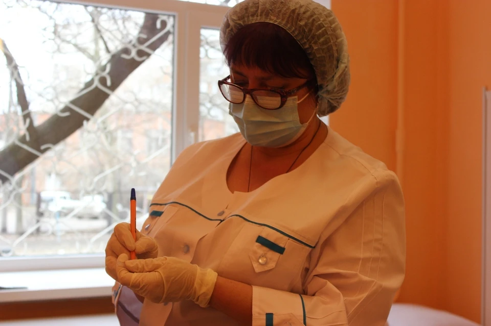 В ДНР 14 200 пациентов пациентов продолжают лечение от коронавируса