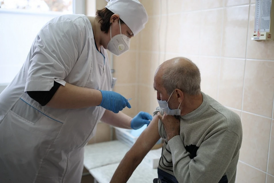 Прививать от гриппа в регионе будут до 15 декабря