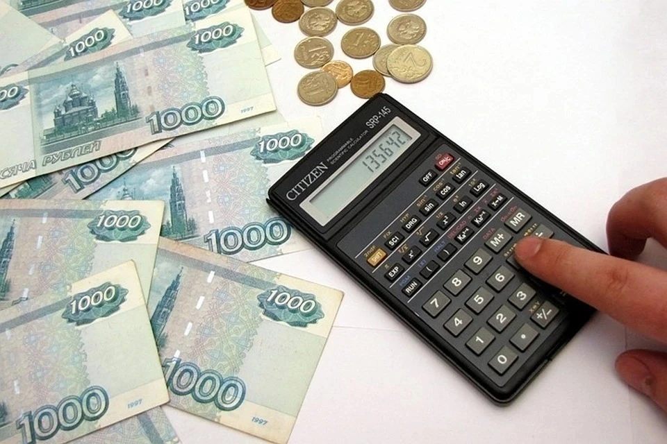 Минтруд пообещал выполнить майские указы Путина до конца 2021 года