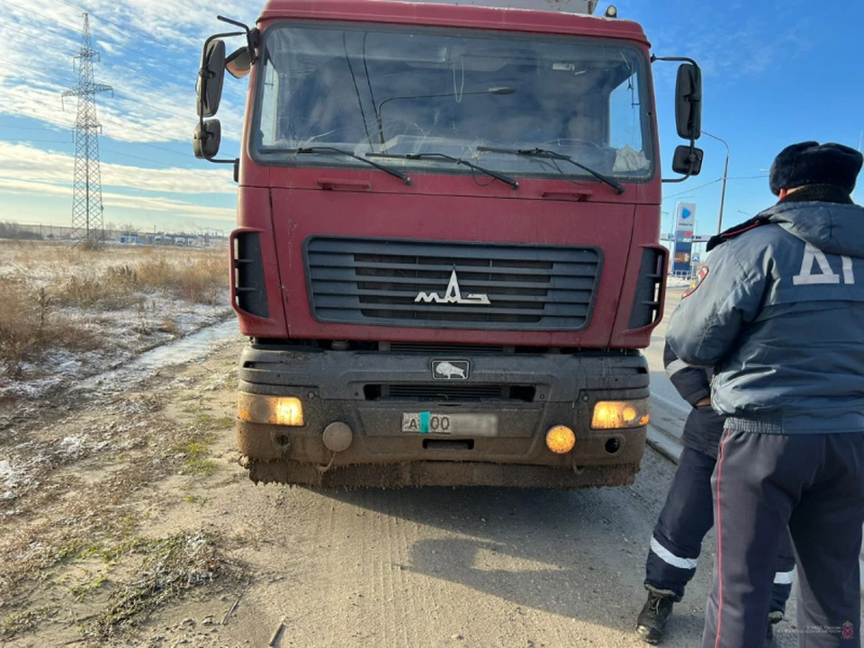 Грузовики тормозили на 3-й Продольной.