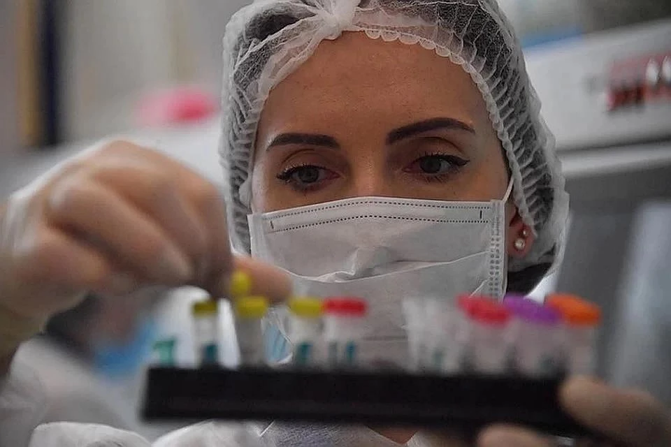 Гинцбург: В России произвели около 150 тысяч доз вакцины против коронавируса для подростков «Спутник М»