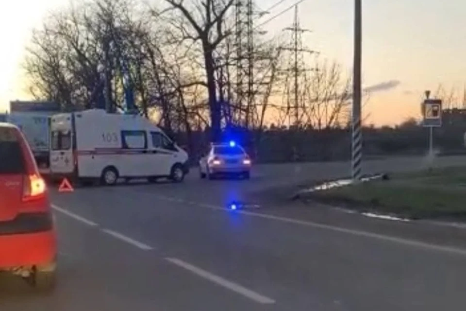 В Краснодаре столкнулись два автомобиля. Фото: скриншот