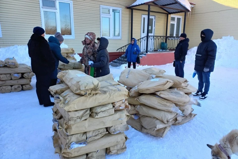 По поручению Михаила Дегтярева коренные жители Амура продолжают получать рыбу бесплатно