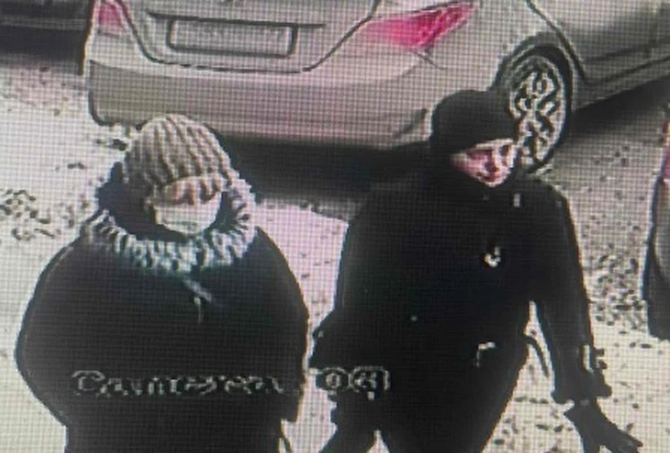 В Тюмени женщины похитили у 85-летней бабушки деньги.