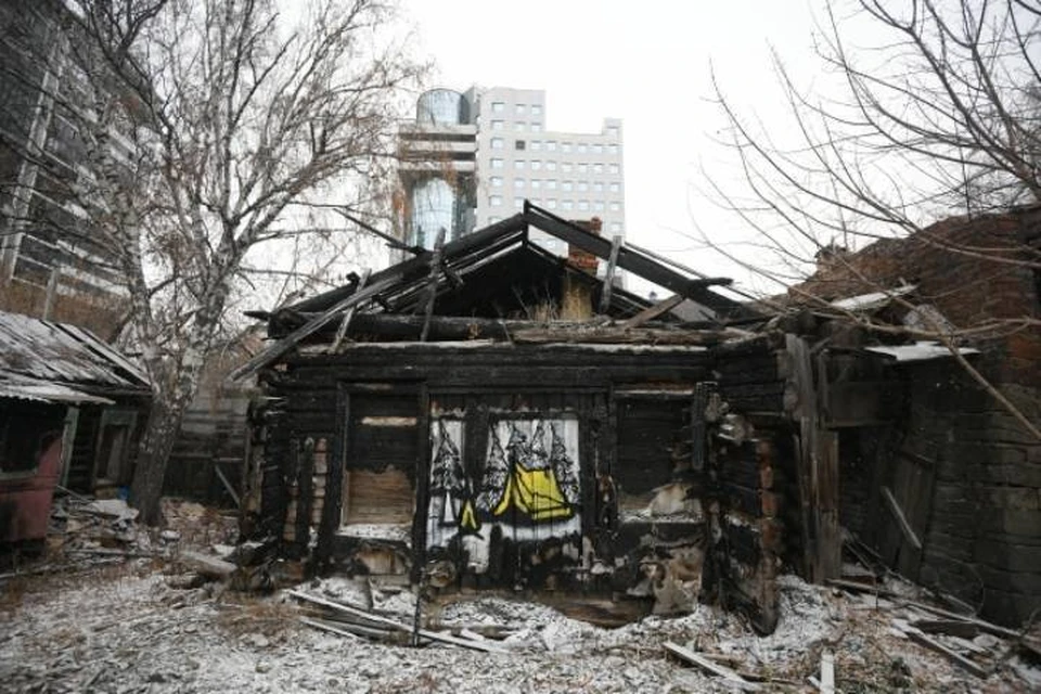 В настоящее время выясняются причины возгорания частного дома