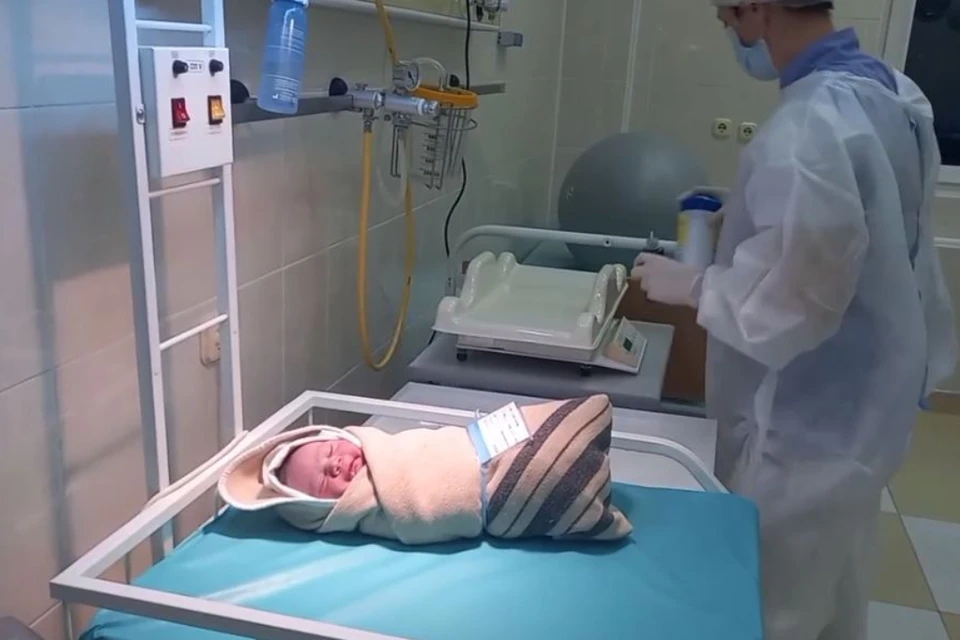 Белорусские медики приняли роды у мигрантки. Фото: скриншот видео ОНТ