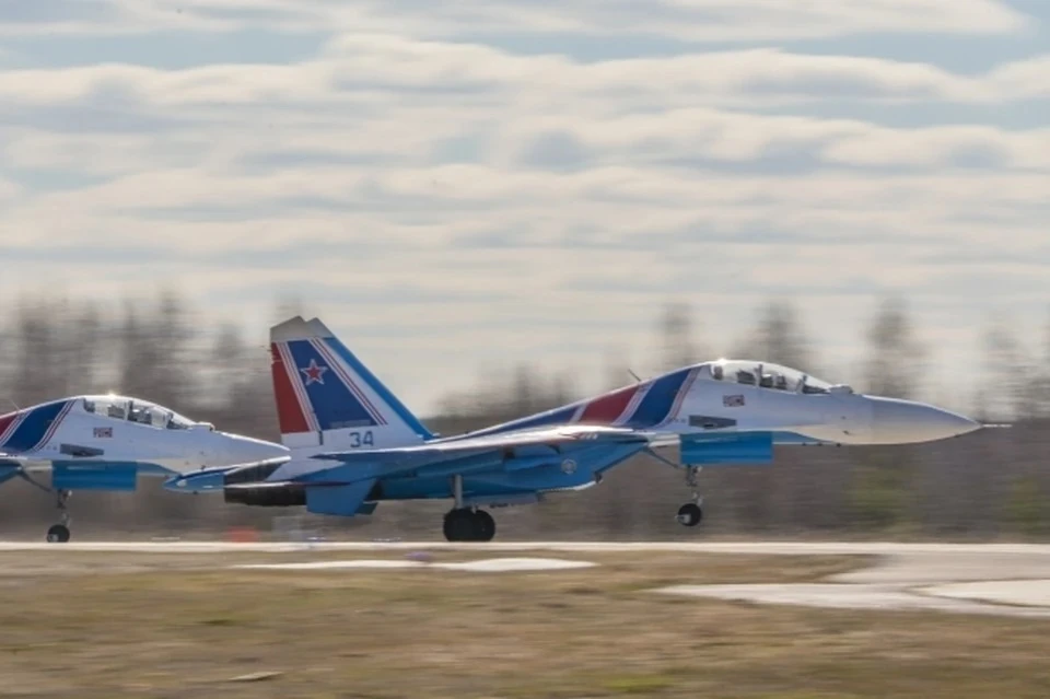 Российский Су-30 сопроводил самолет-разведчик США над Черным морем