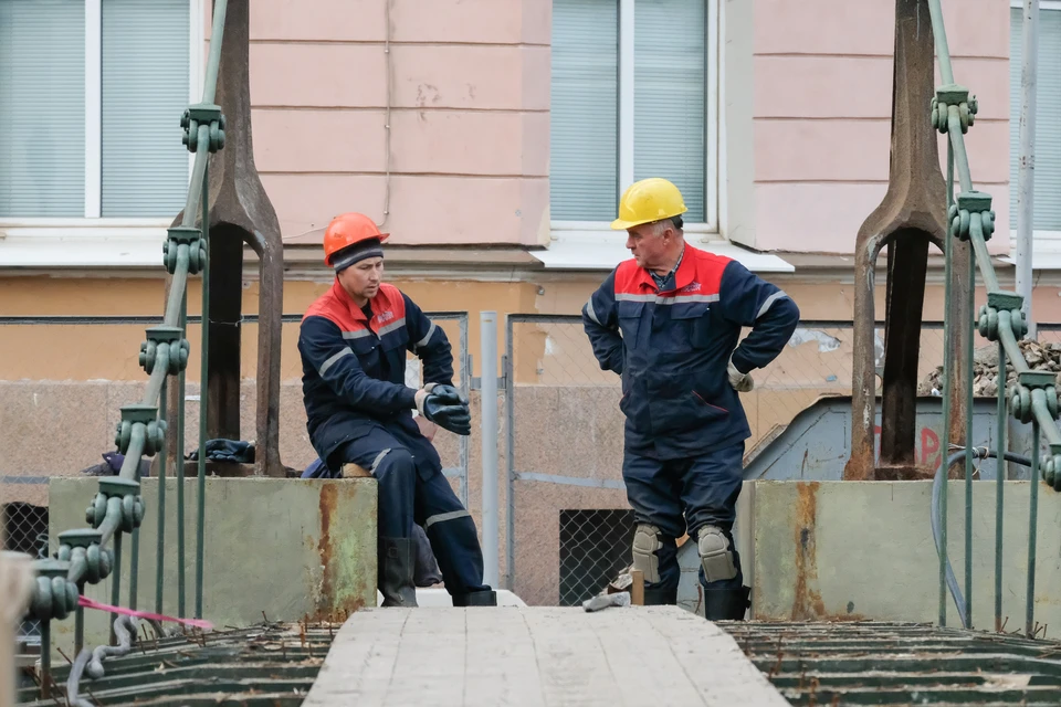 В 2022 году на ремонт дорог в Петербурге выделят 9 миллиардов рублей.
