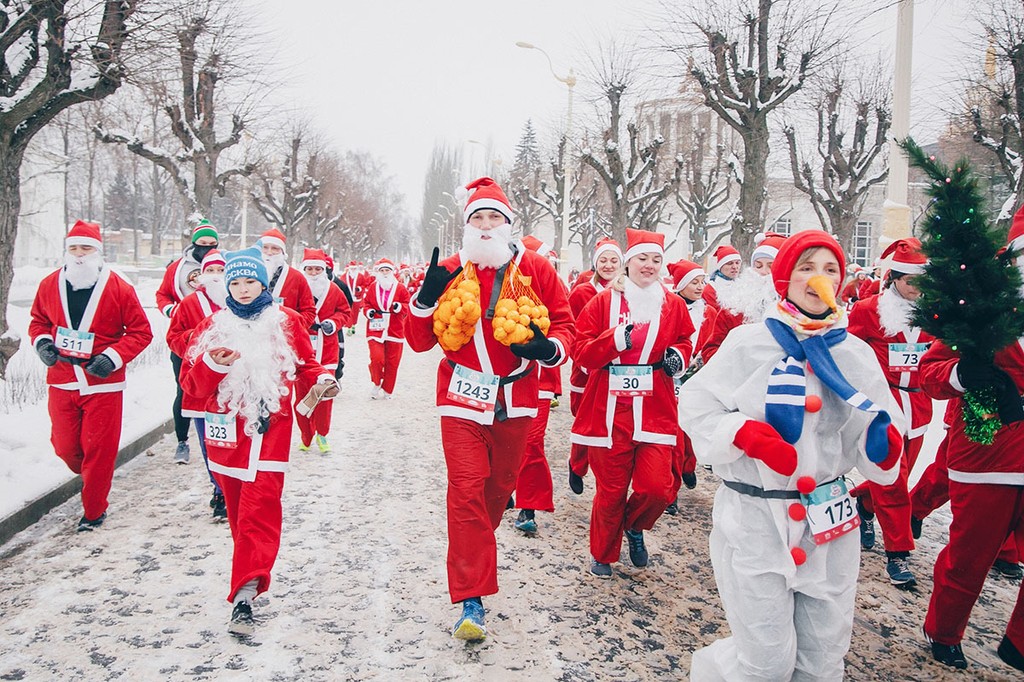 В канун Нового года - 26 декабря 2021 года - состоится онлайн-забег Дедов Морозов.