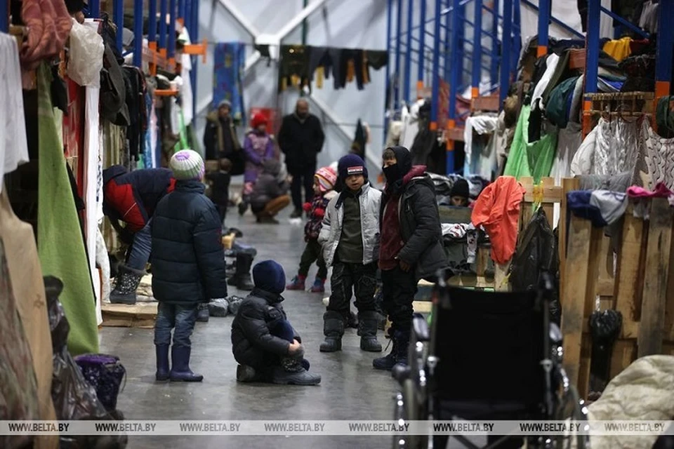 В ТЛЦ в "Брузгах" остается около 800 беженцев. Фото: БелТА