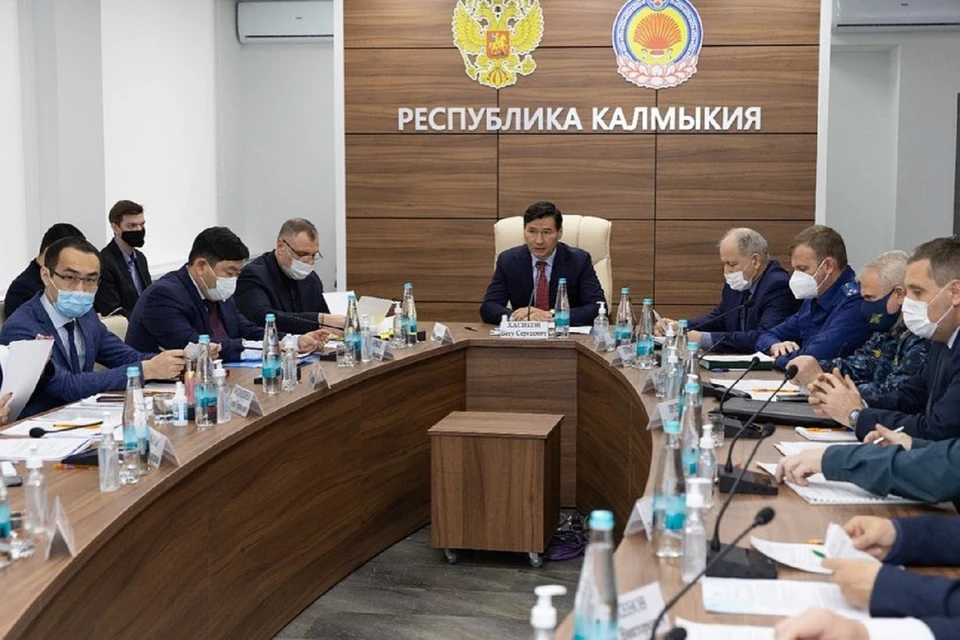 В Калмыкии завершилась экспертиза Ики-Бурульского группового водопровода. Фото: пресс-служба Бату Хасикова