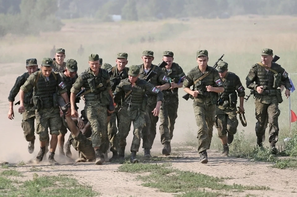 Российские военные вернулись в пункты постоянной дислокации с полевых занятий