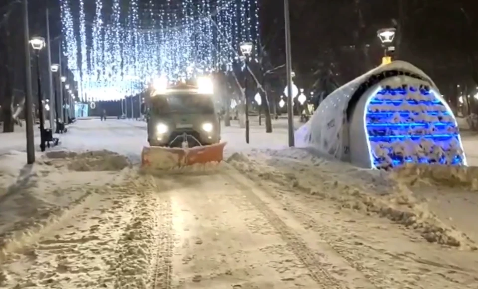 Чистка улиц в Саратове