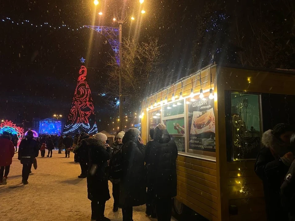 Ночью на площади Ленина будут встречать Новый год