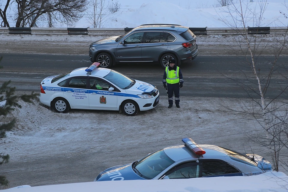 В Красноярском крае за первые сутки 2022 года автомобилисты 736 раз нарушили правила дорожного движения