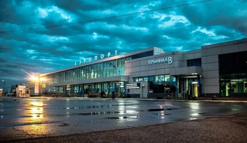 Рейсы Омск—Москва задержаны из-за снегопада