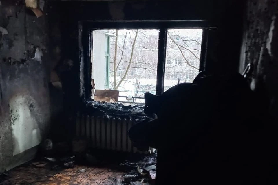 Площадь пожара составила 15 квадратных метров.