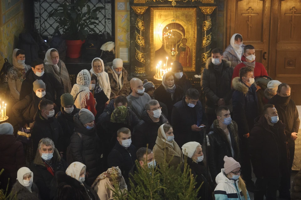 Православные встретят Рождество в храмах, несмотря на коронавирус.