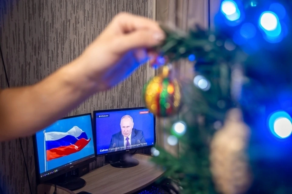 Просто оставлять елки у мусорки крайне не рекомендуют