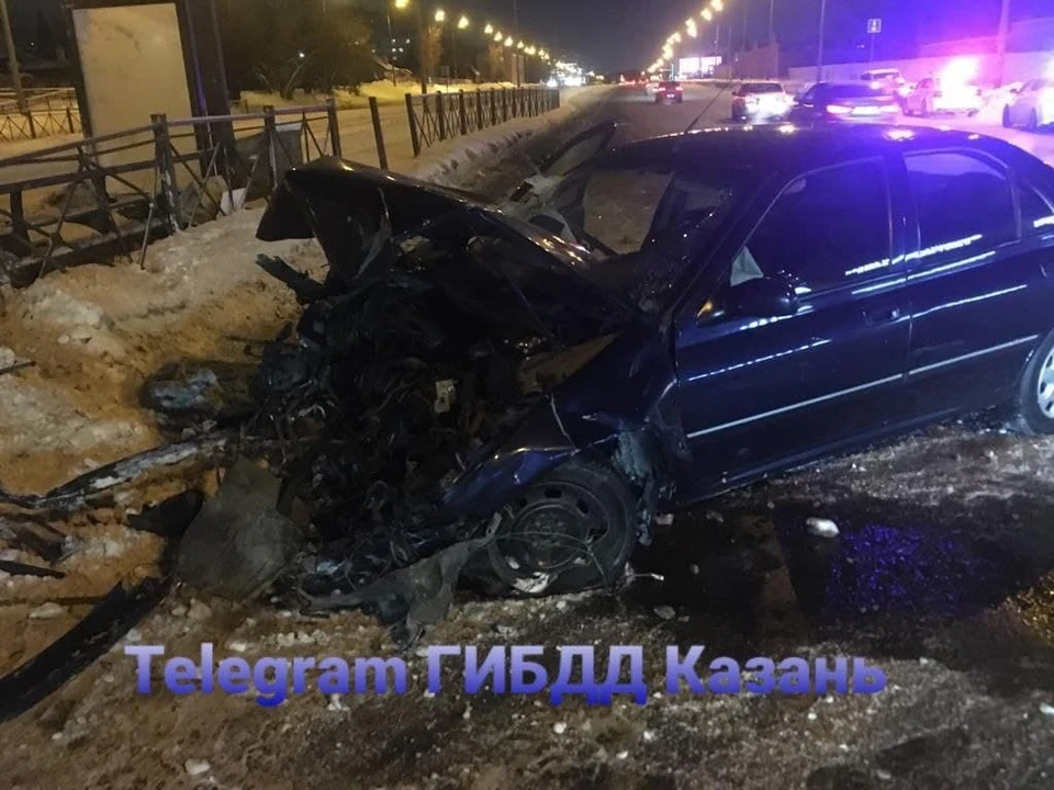 Водитель Peugeot с места происшествия был госпитализирован. Фото: пресс-служба ОГИБДД УМВД РФ по Казани