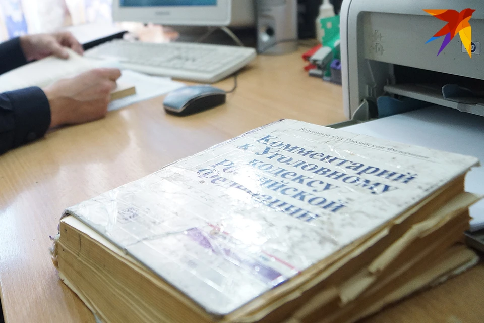 Возбуждено и расследуется уголовное дело по части 1 статьи 105 УК РФ.