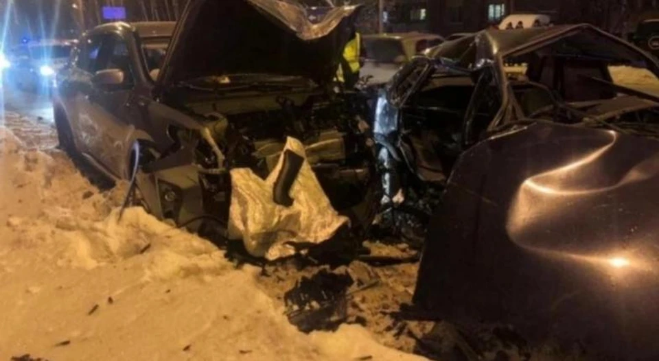 Молодой тюменец погиб в массовом ДТП на улице Ветеранов труда.